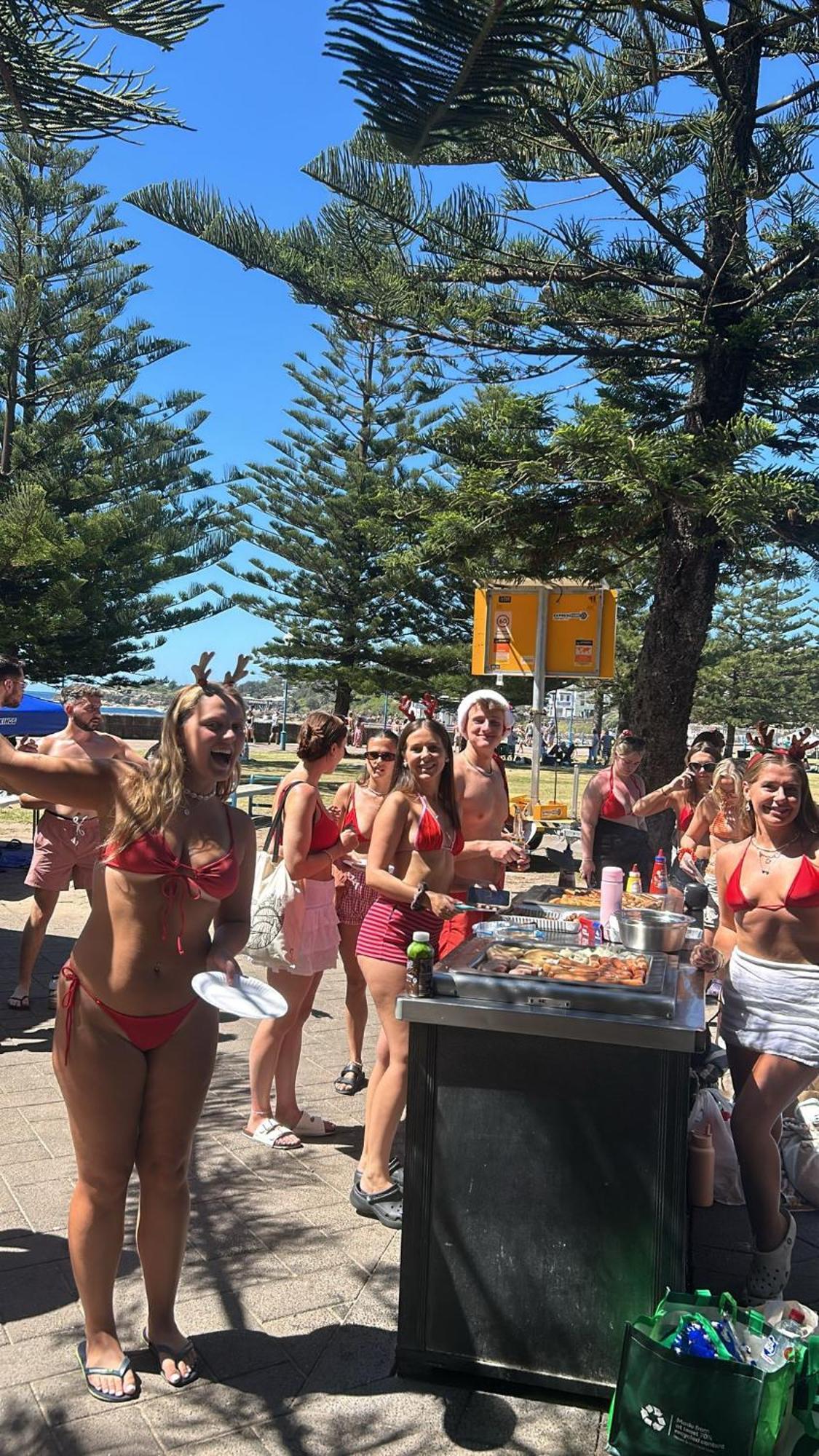 بيت شباب ماد مونكي كوجي بيتش Randwick المظهر الخارجي الصورة